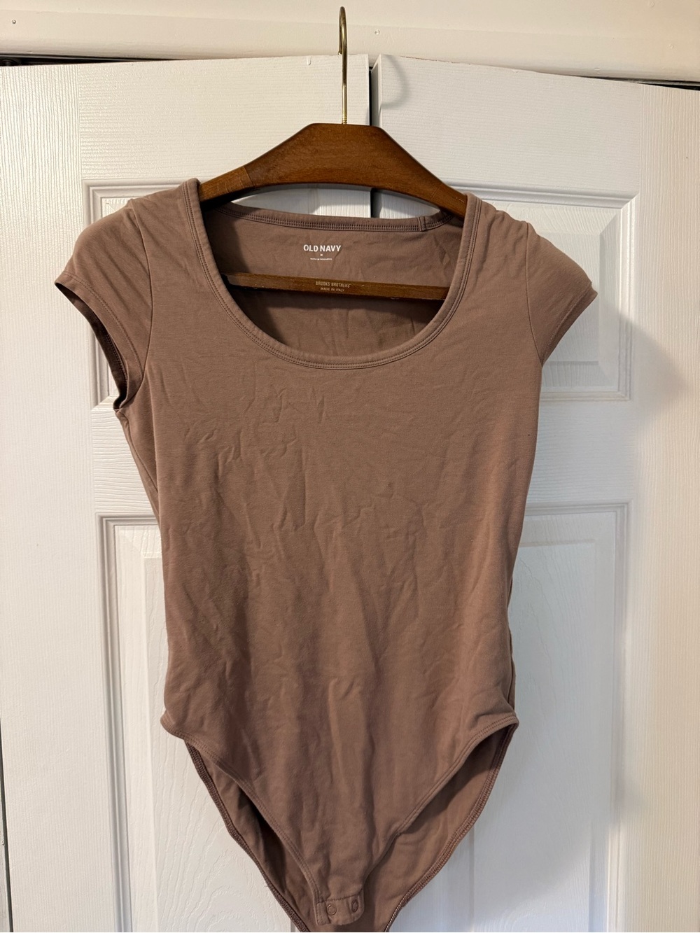 Old Navy Mauve-Taupe Scoop Neck Short Sleeve Bodysuit